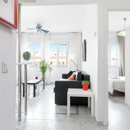 Lovely Suite With River Views And Parking Malaga Bagian luar foto
